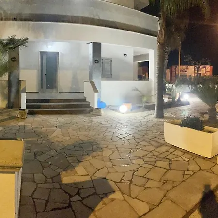 Oda ve Kahvaltı Kale '