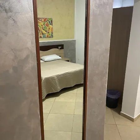 Oda ve Kahvaltı Kale ' Porto Cesareo